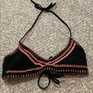 Black target swim top